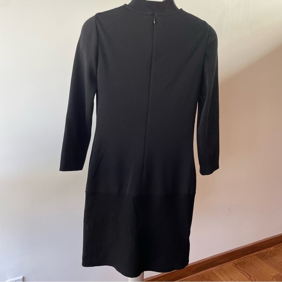 Vintage Bill Blass dress with scalloped skirt style lines - Picture 7 of 11